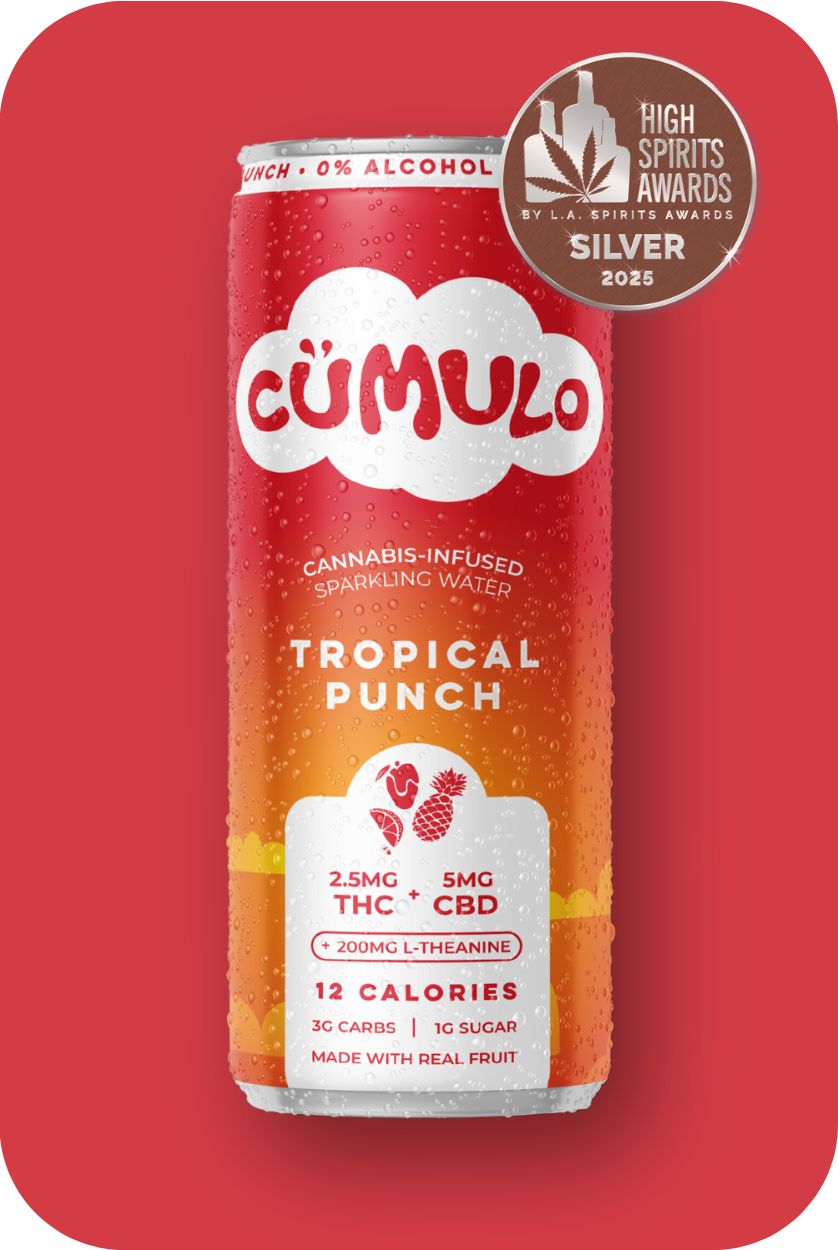 Cumulo Tropical Punch sparkling water can with award badge on red background